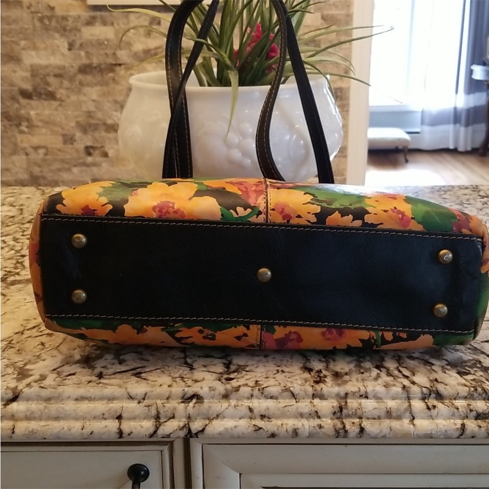 🌻Patricia Nash “Poppy” Shoulder Handbag (Used) - Picture 6 of 12